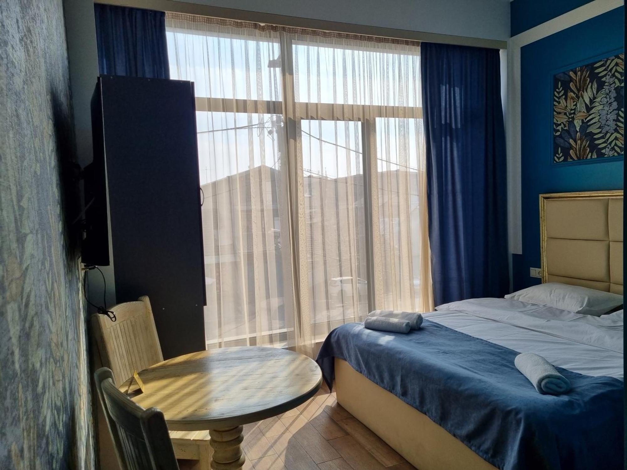 Day Inn Hotel Erévan Extérieur photo