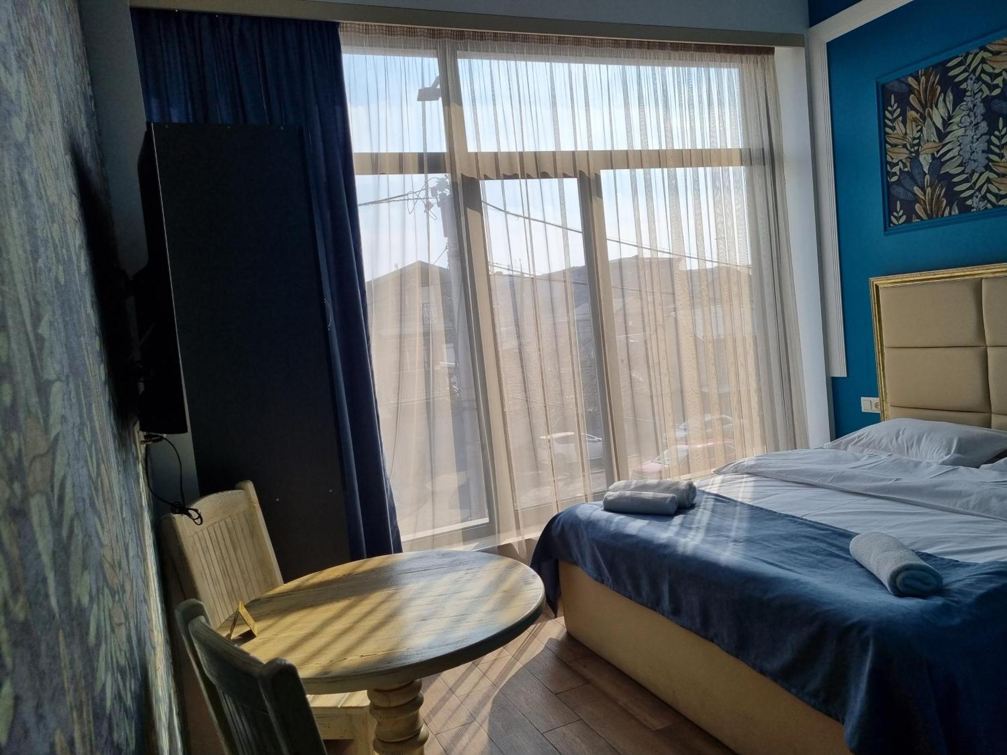 Day Inn Hotel Erévan Extérieur photo