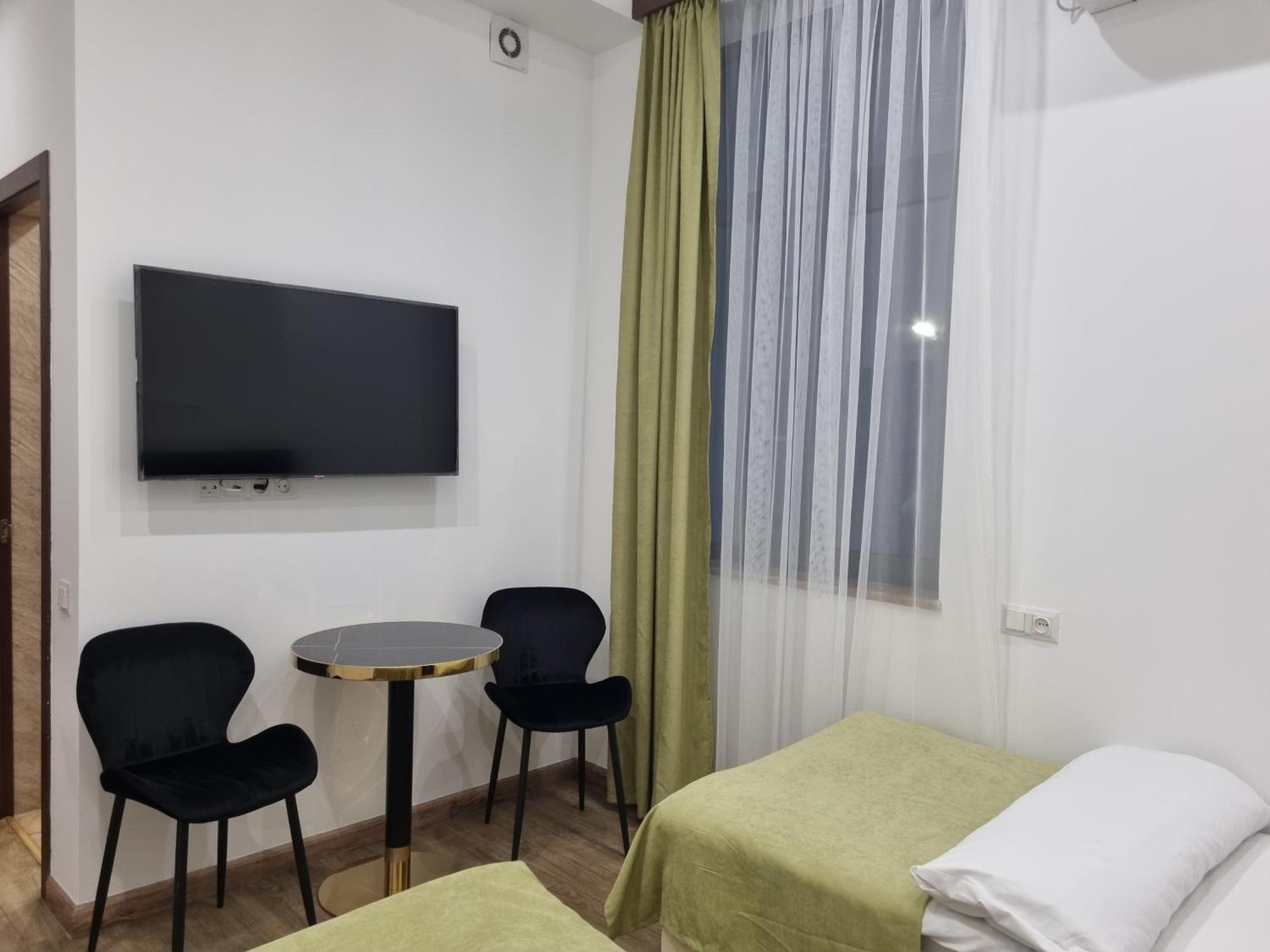 Day Inn Hotel Erévan Extérieur photo