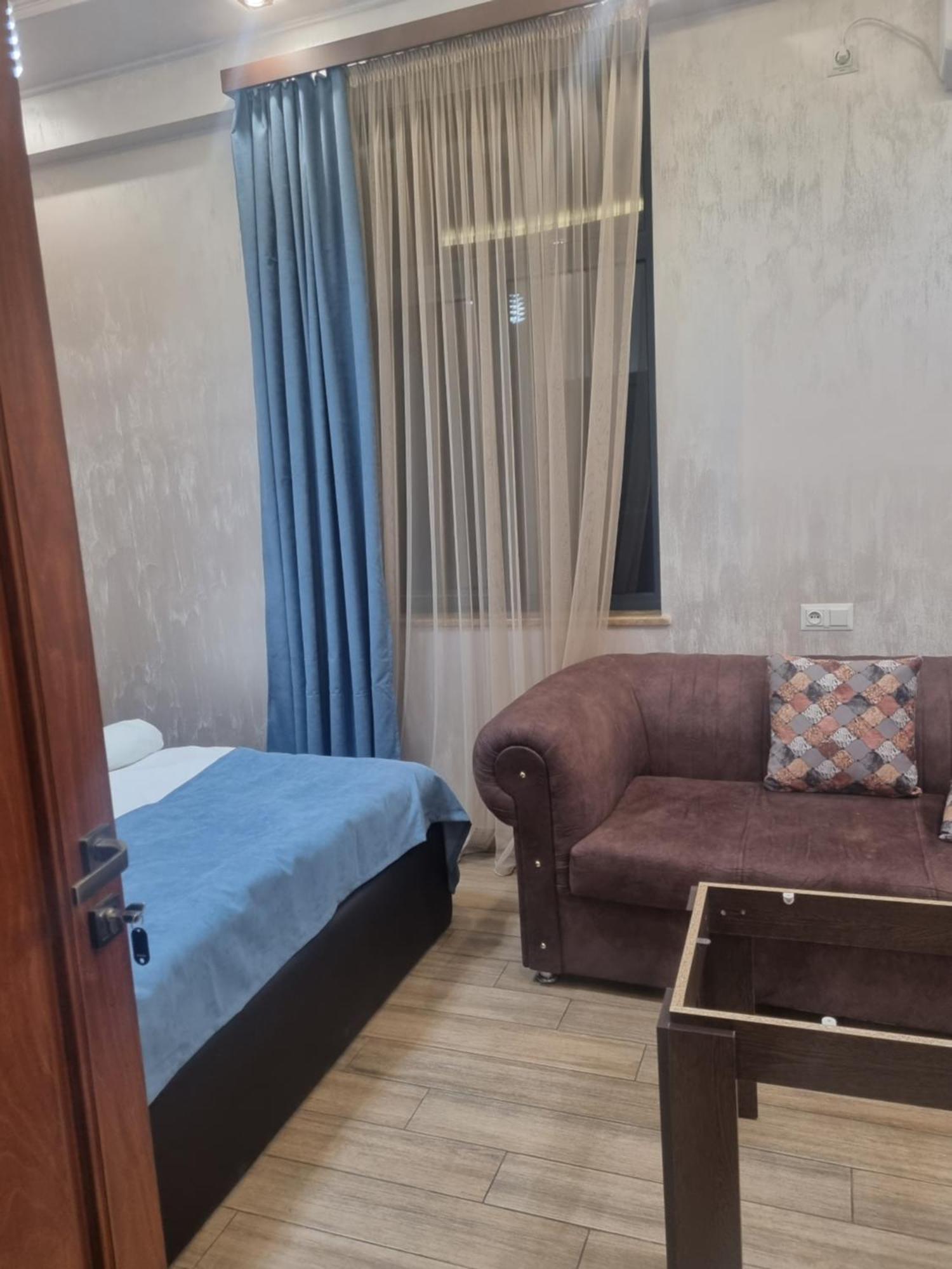 Day Inn Hotel Erévan Extérieur photo